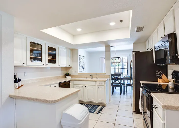 92nd 1104 Scttsdale * Scottsdale